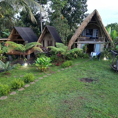 Girang Rinjani Bungalows テテバトゥ エクステリア 写真