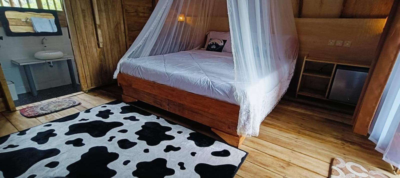 Girang Rinjani Bungalows テテバトゥ エクステリア 写真